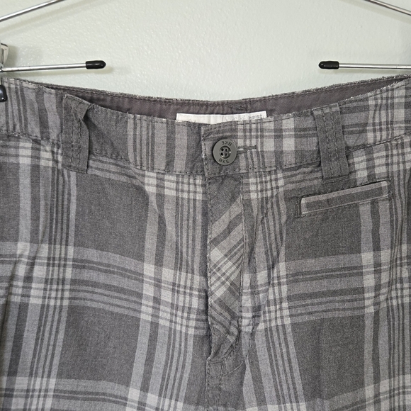 BKE Gray plaid Mens Shorts size 33 - Picture 3 of 5